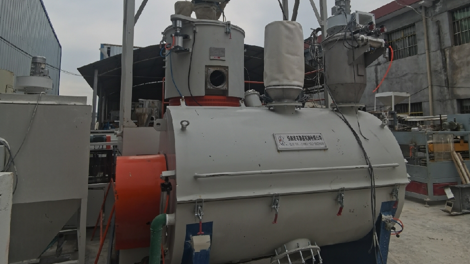 800-2500变频混料机带真空上料