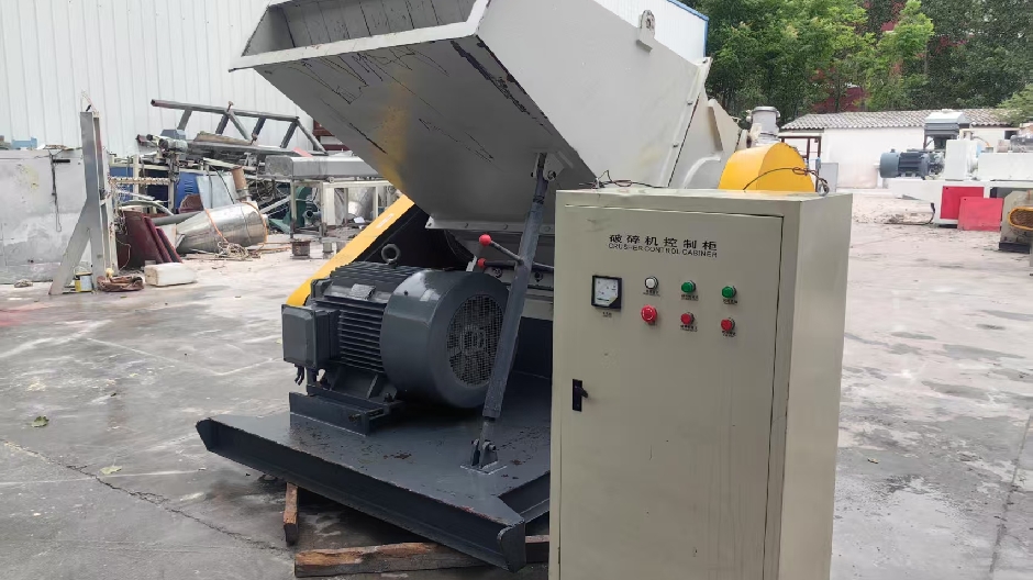 重型爪刀1.15米宽板材破碎机