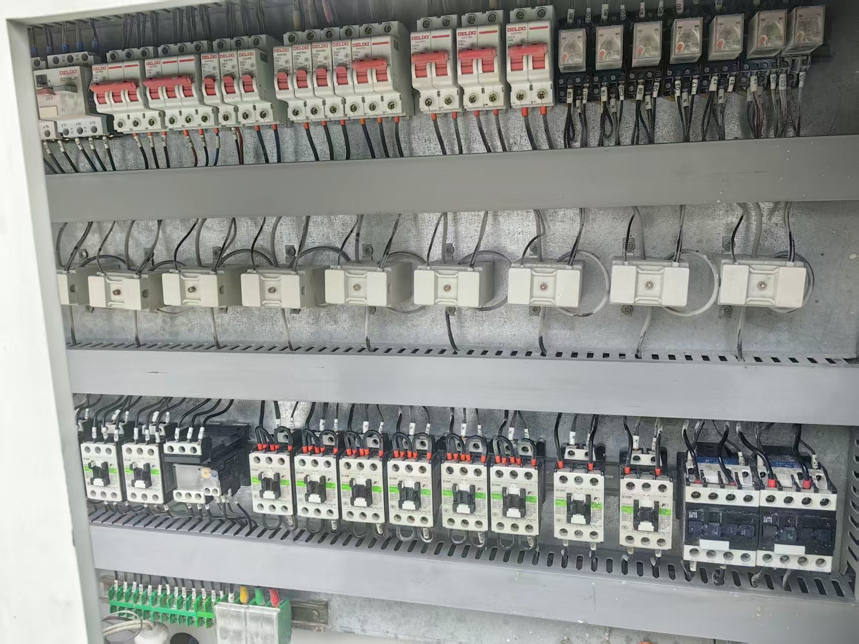 四川精雄65锥双主机 四川精雄65锥双主机