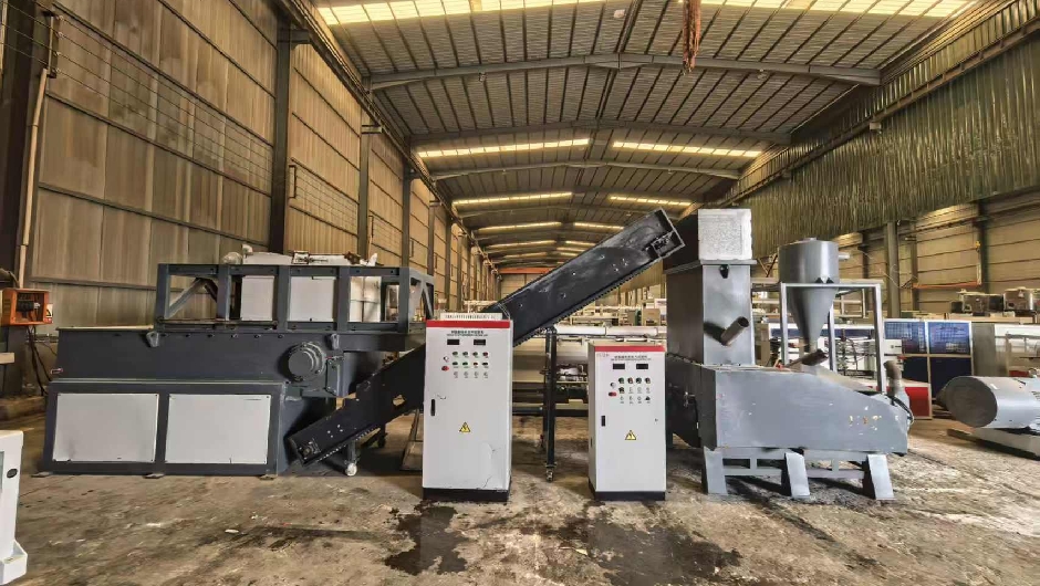 Type 1000 een-as shredder