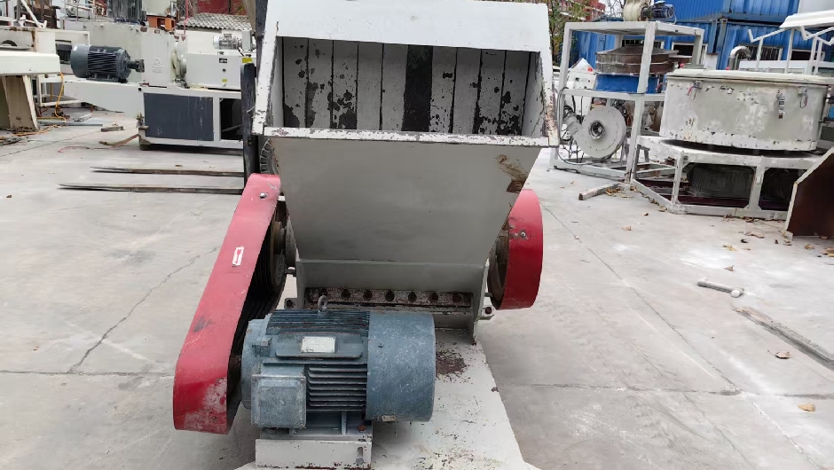 22 kW crusher