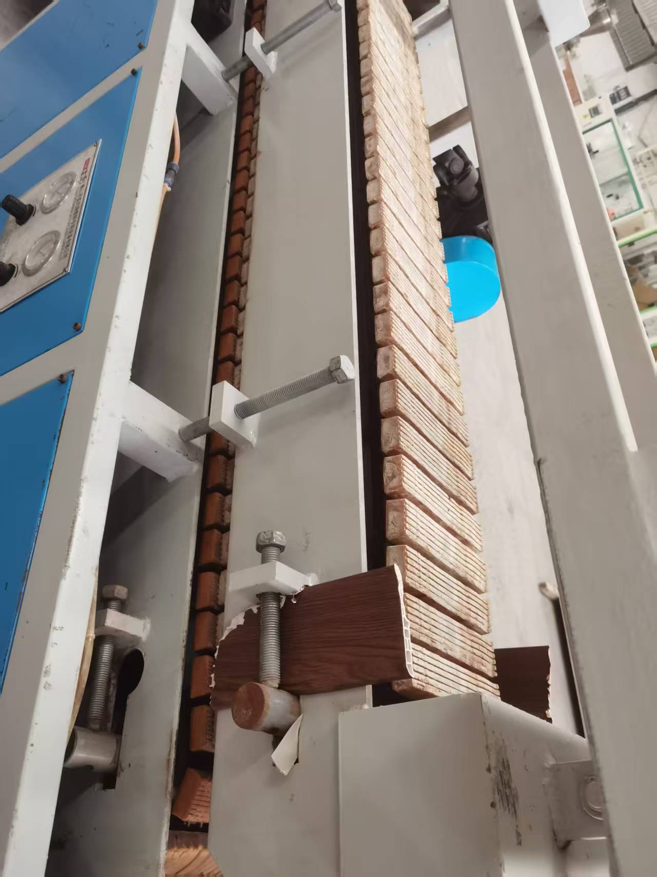 广东盛凯瑞51机线条生产线 广东盛凯瑞51机线条生产线