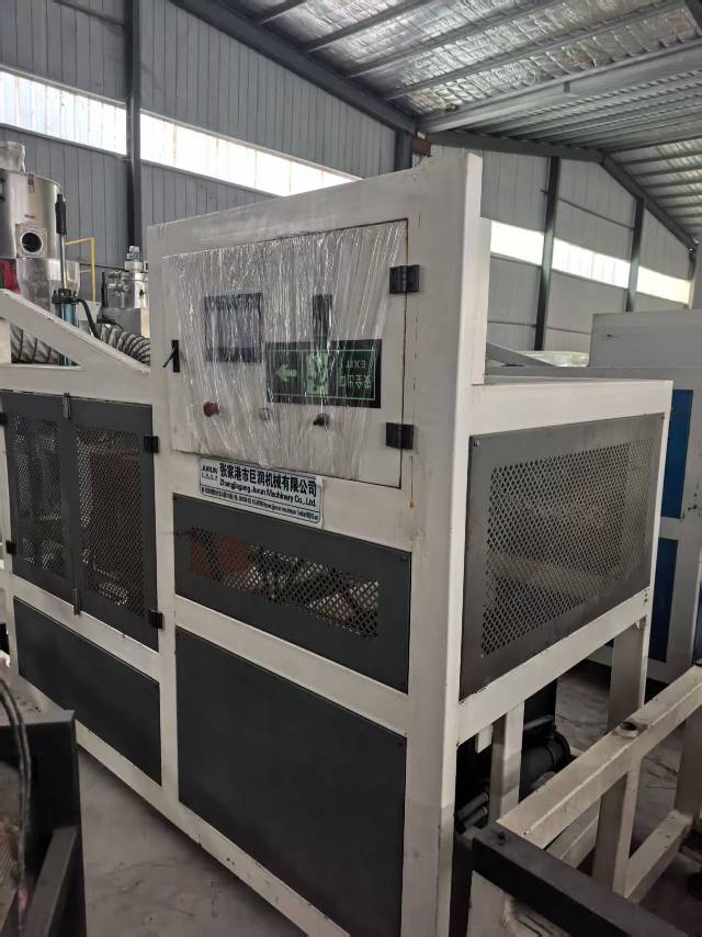 张家港巨润65机50-200PVC管材生产线 张家港巨润65机50-200PVC管材生产线