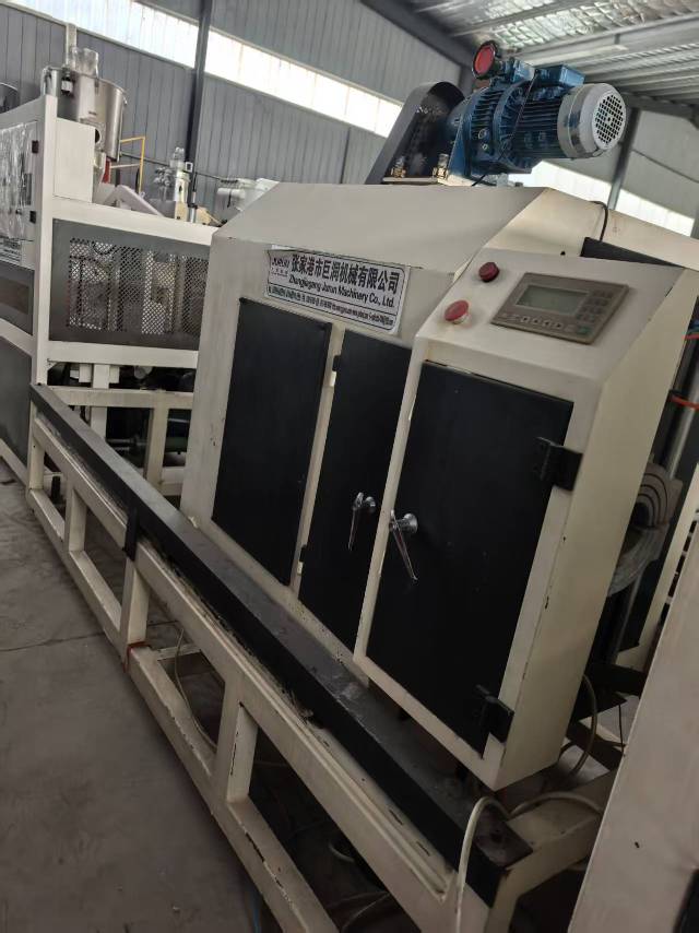 张家港巨润65机50-200PVC管材生产线 张家港巨润65机50-200PVC管材生产线