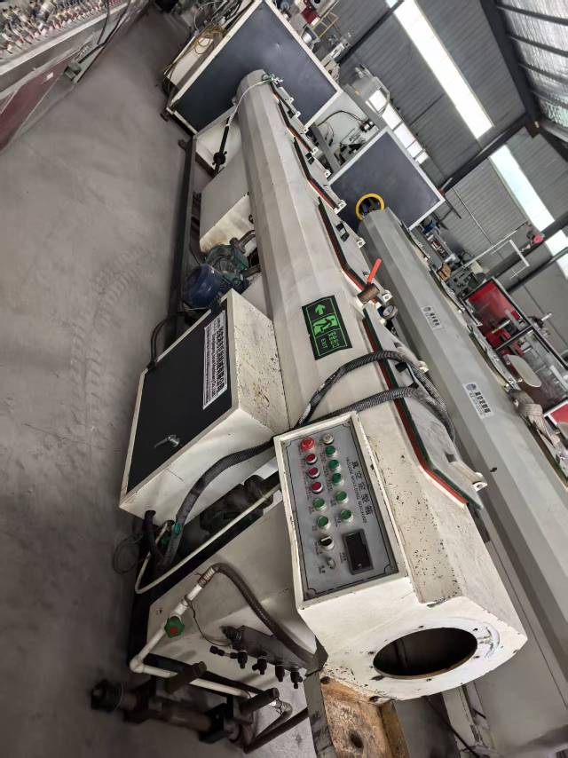 张家港巨润65机50-200PVC管材生产线 张家港巨润65机50-200PVC管材生产线