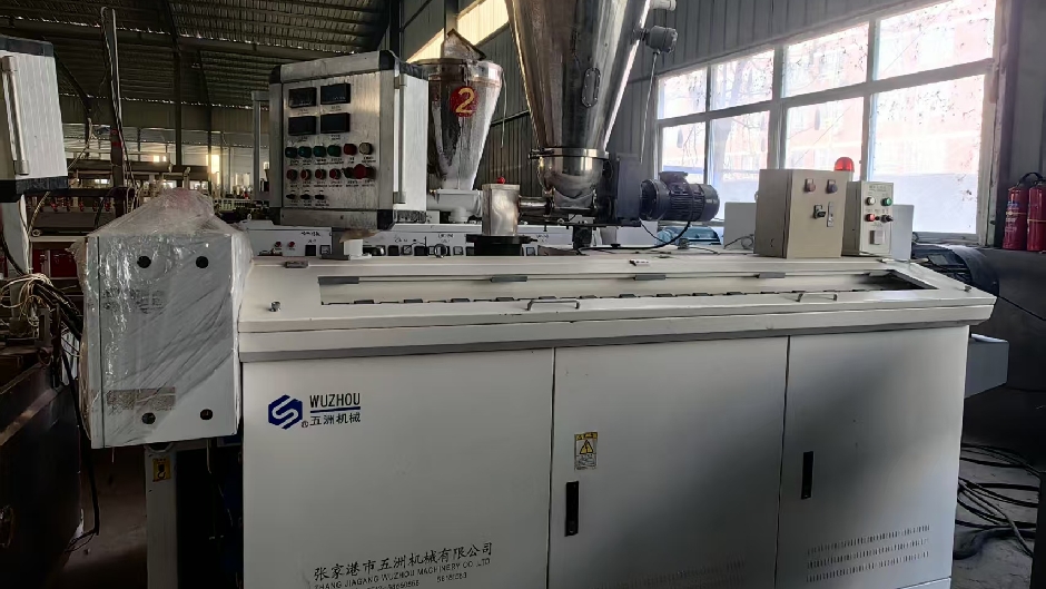 65 machine 600 wide stone plastic wall panel production line