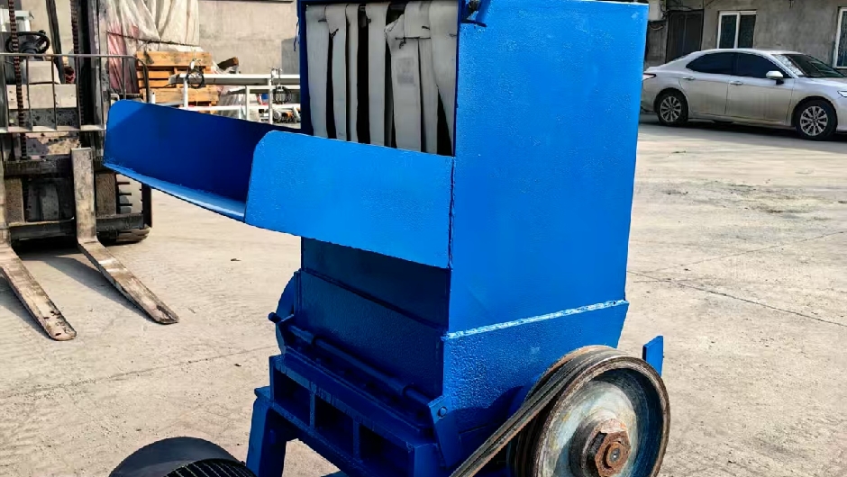 22 kW crusher