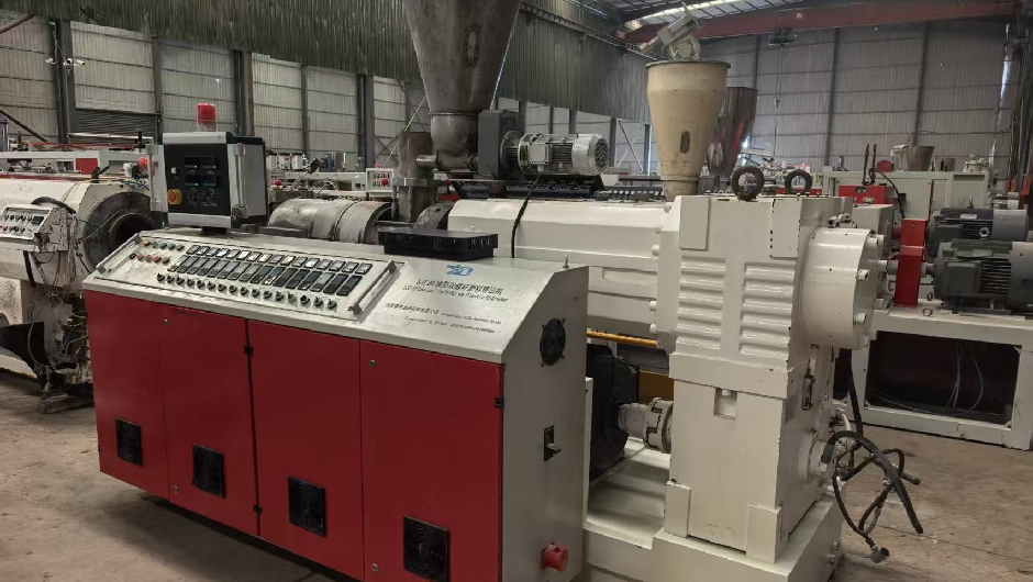 80 machine PVC315 water supply pipe production line