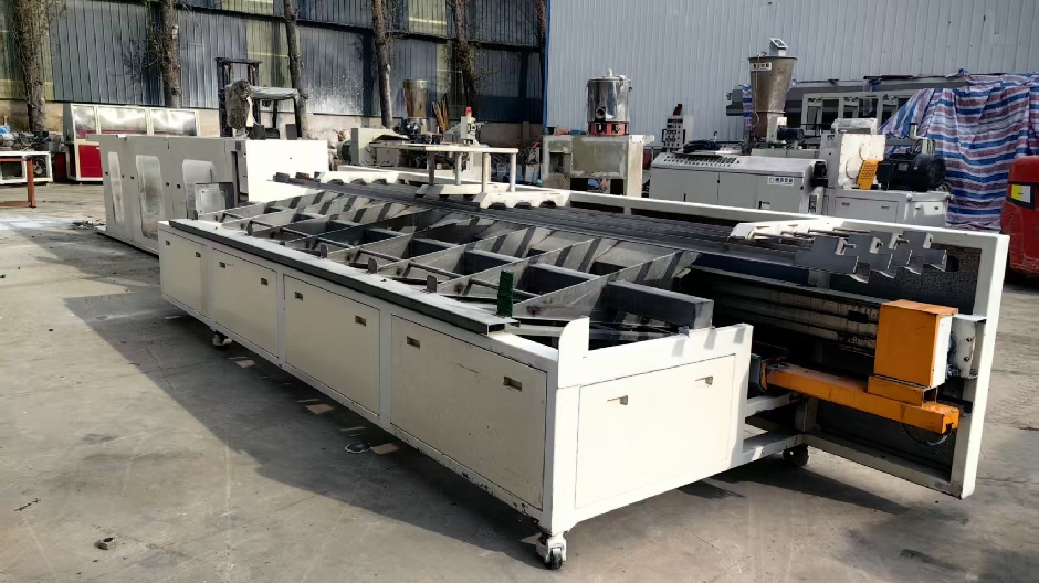 通達一出四線管打包機