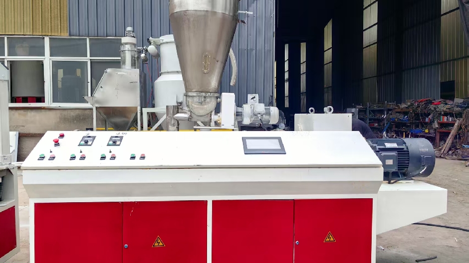 浩明51机型材生产线