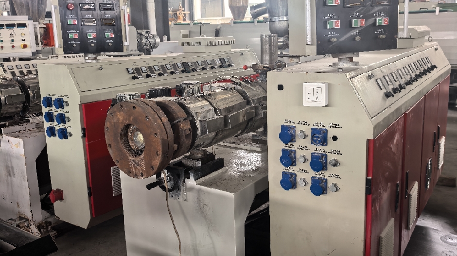 无锡赛飞51机型材生产线