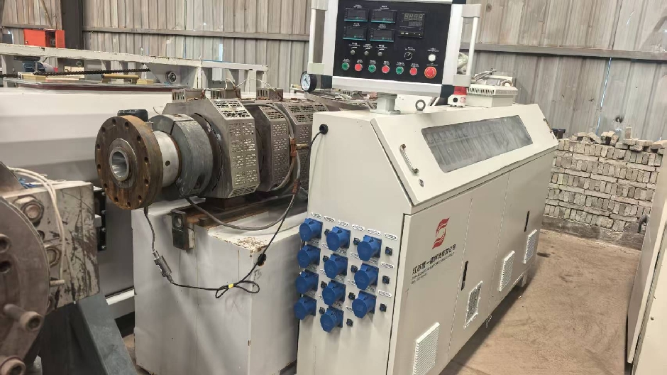 Zhangjiagang Shuguang 80 machine high speed 160-250PVC water supply pipe production line