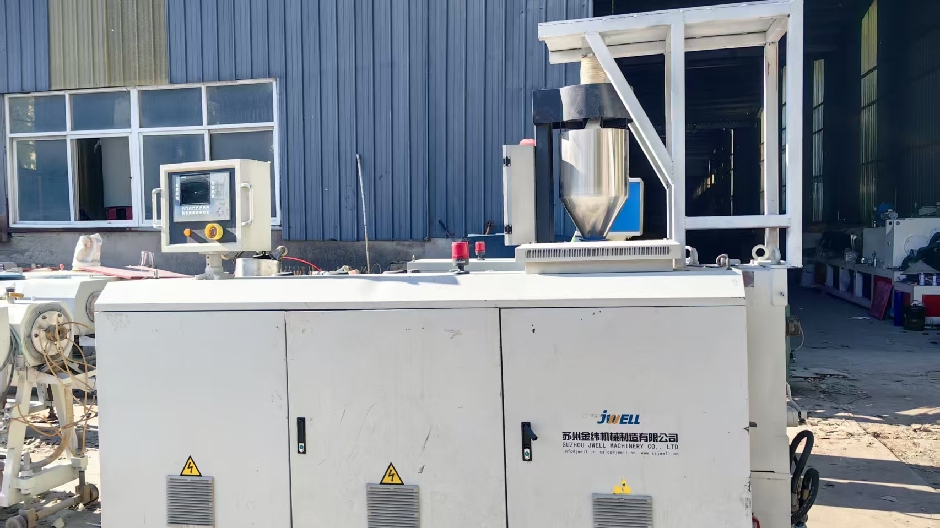 Jinwei 20-75 three-layer co-extrusion PE water supply pipe production line