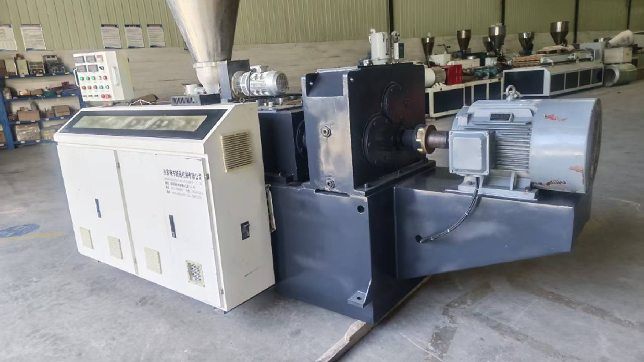 Zhangjiagang Yanxi 65 cone dual main engine